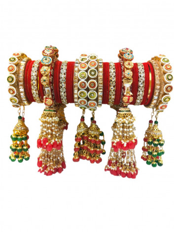 Brass set with beautiful design (BRS33)